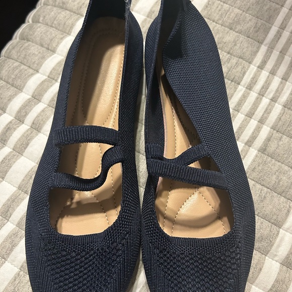 Women’s ballet flats, never worn! Navy size 8 - Picture 3 of 4